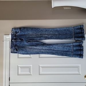 Bell bottom jeans with pearls